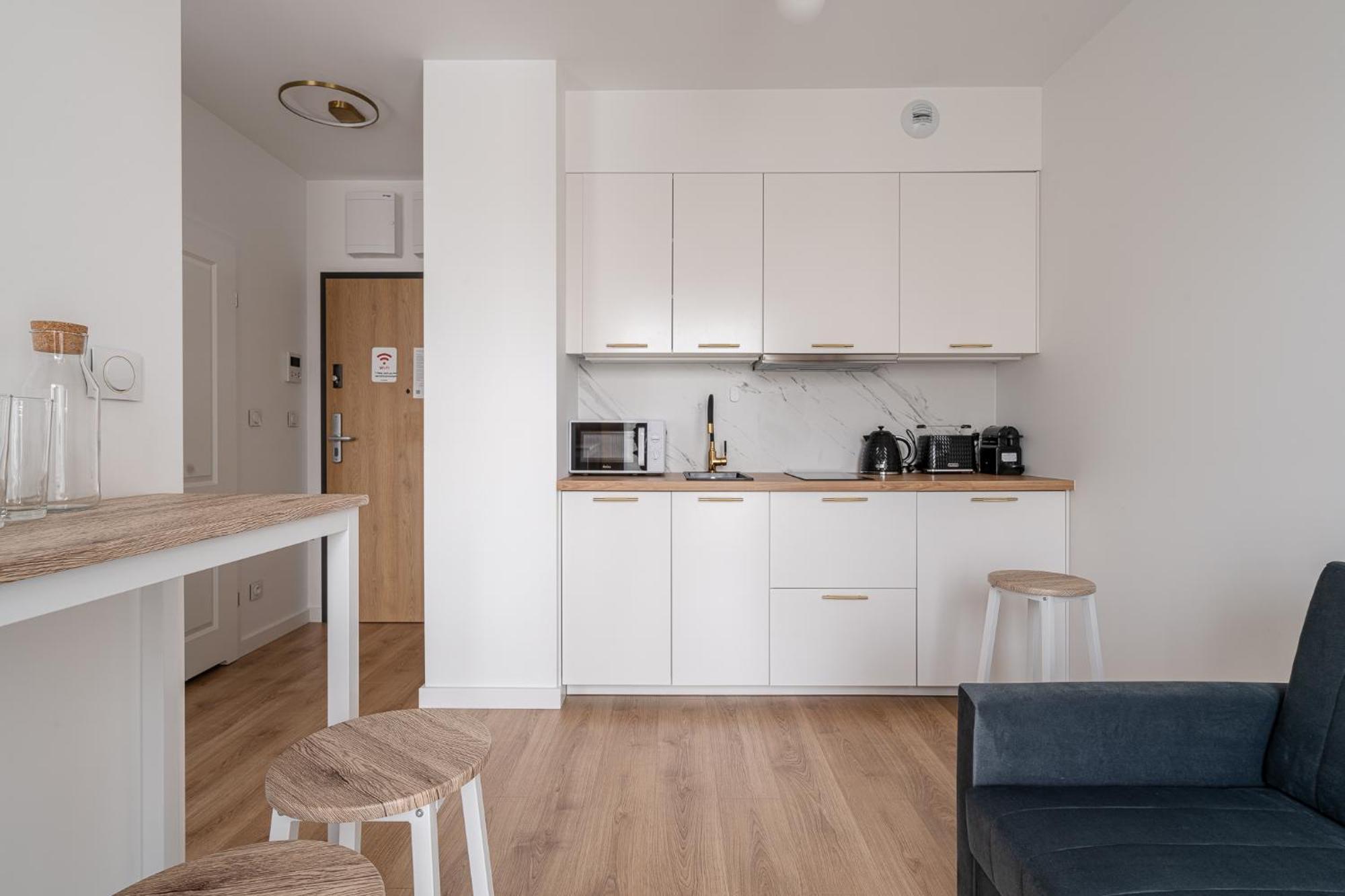 Rentplanet - Legnicka Residence Вроцлав Экстерьер фото